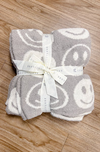 Super Soft Smiley Print Luxe Blanket