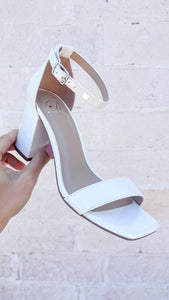 LUCY WHITE PATENT LEATHER BLOCK HEEL