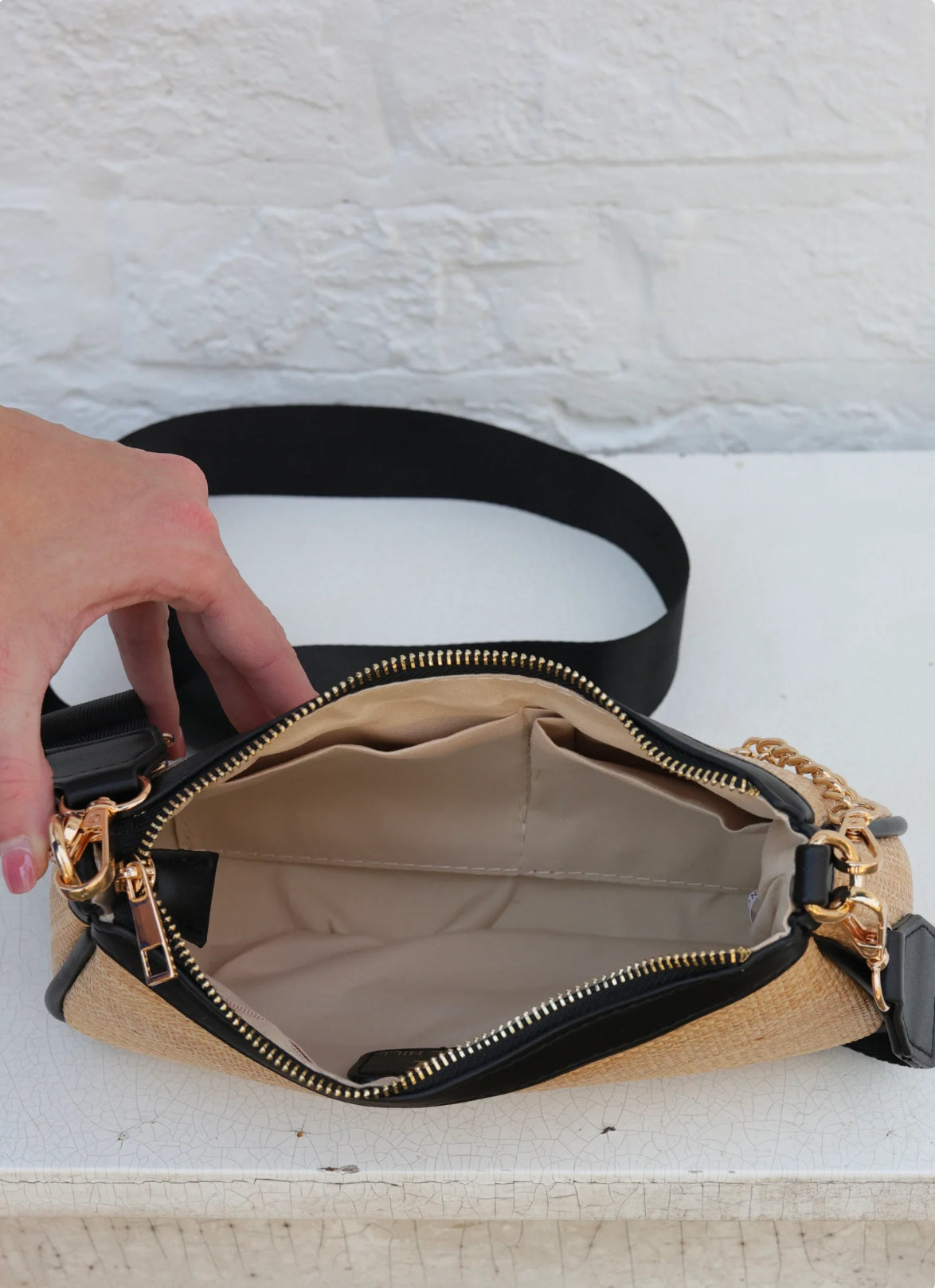 Gianna Natural Black Crossbody