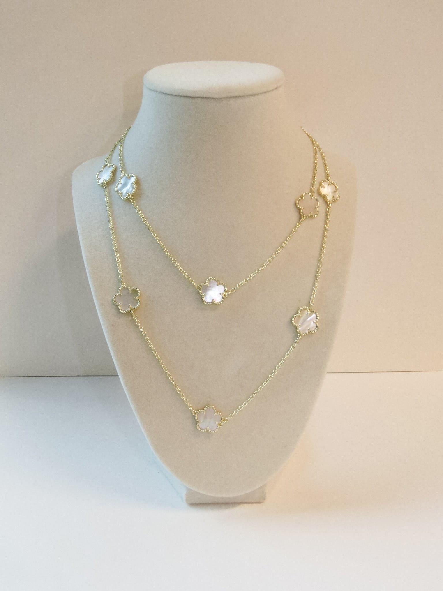 The Cynthia Large Clover Pearl Necklace