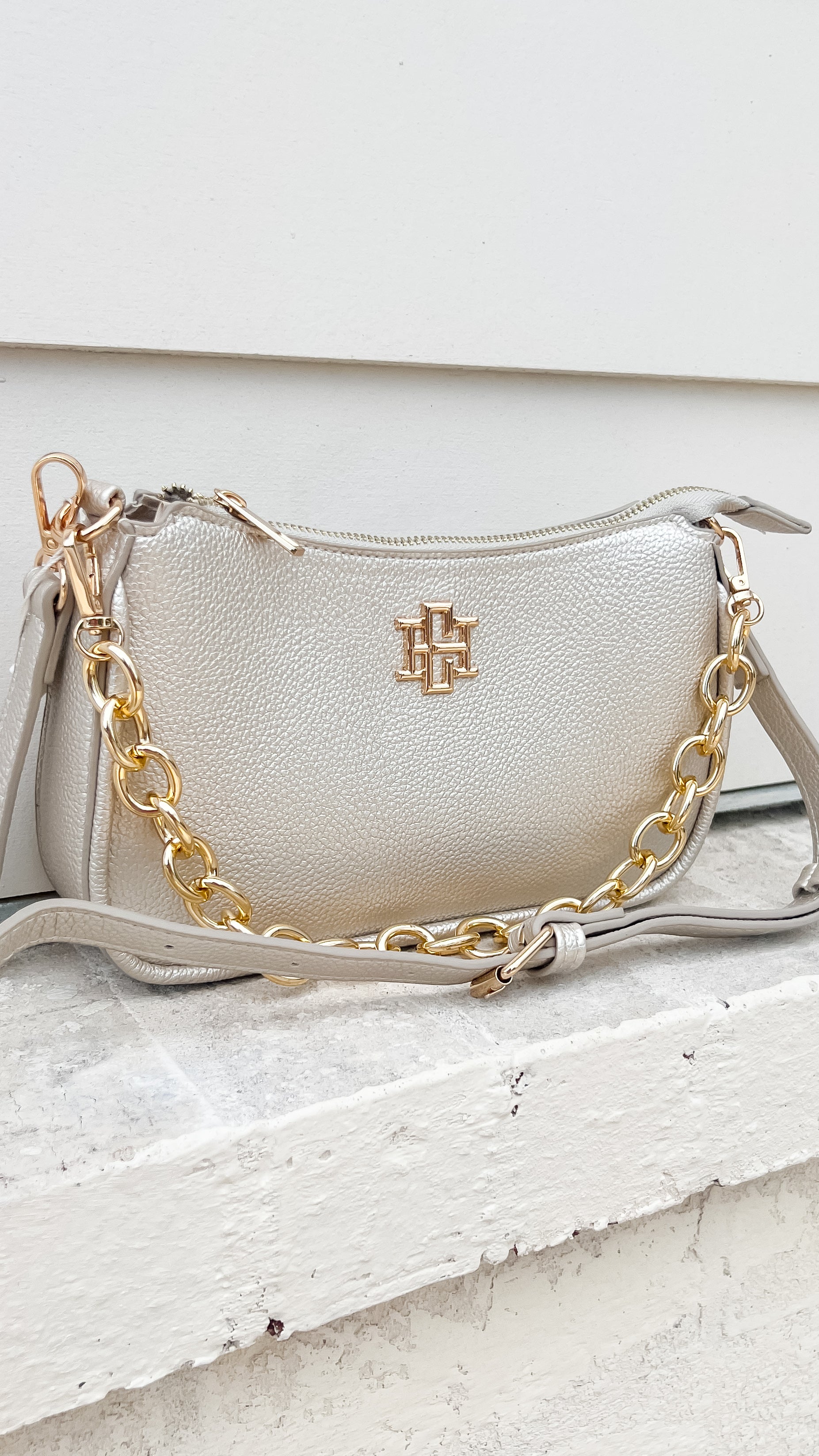Joan Pearl Crossbody