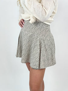 A Moment In Time Green Floral Print Flare Mini Skirt (Skort)