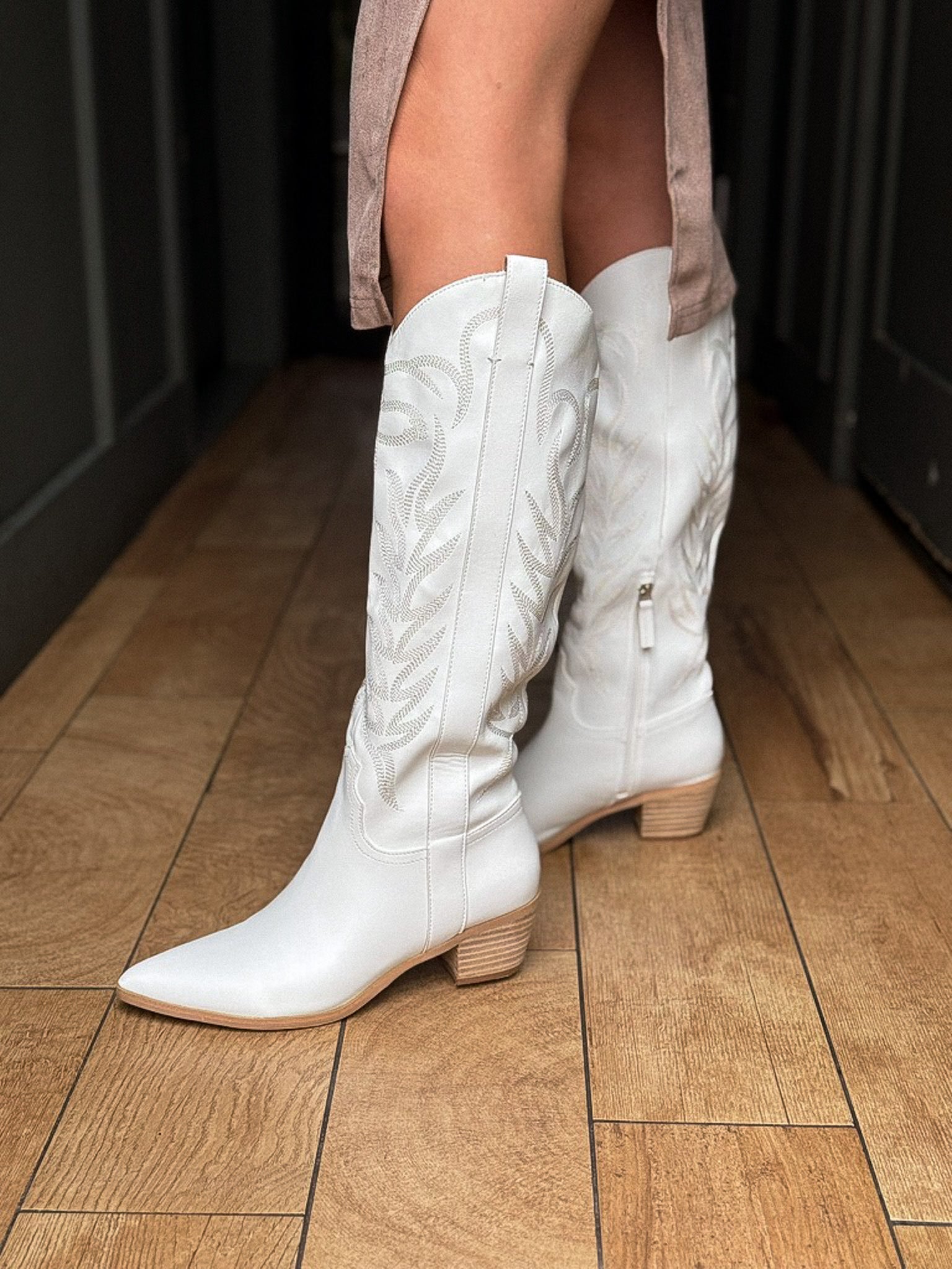 Nina Inlay High Western Block Heel Boot - White